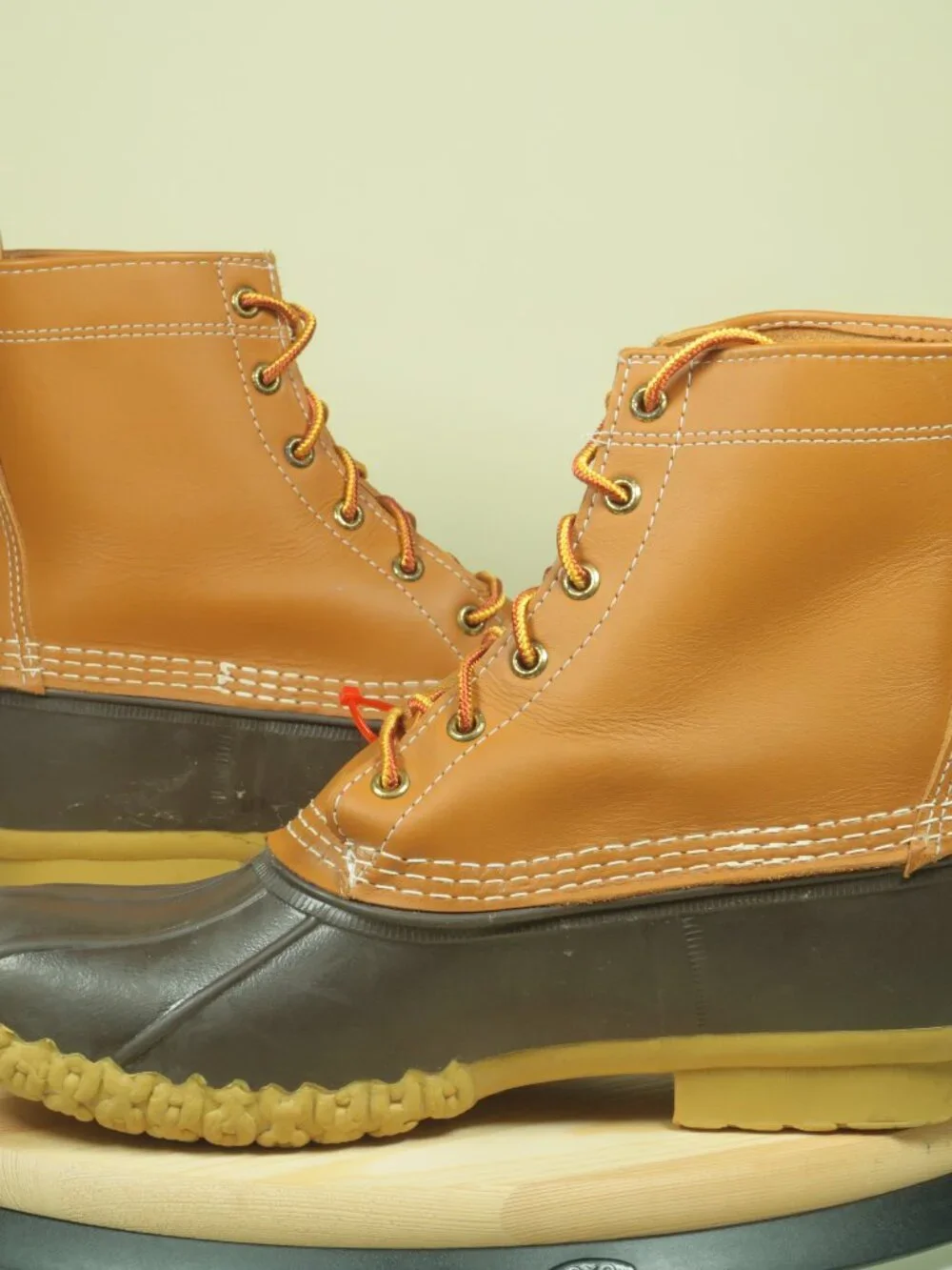 LL Bean Original Bean Boot Mens 8 Womens 10 Brown Leather Rubber Bottom